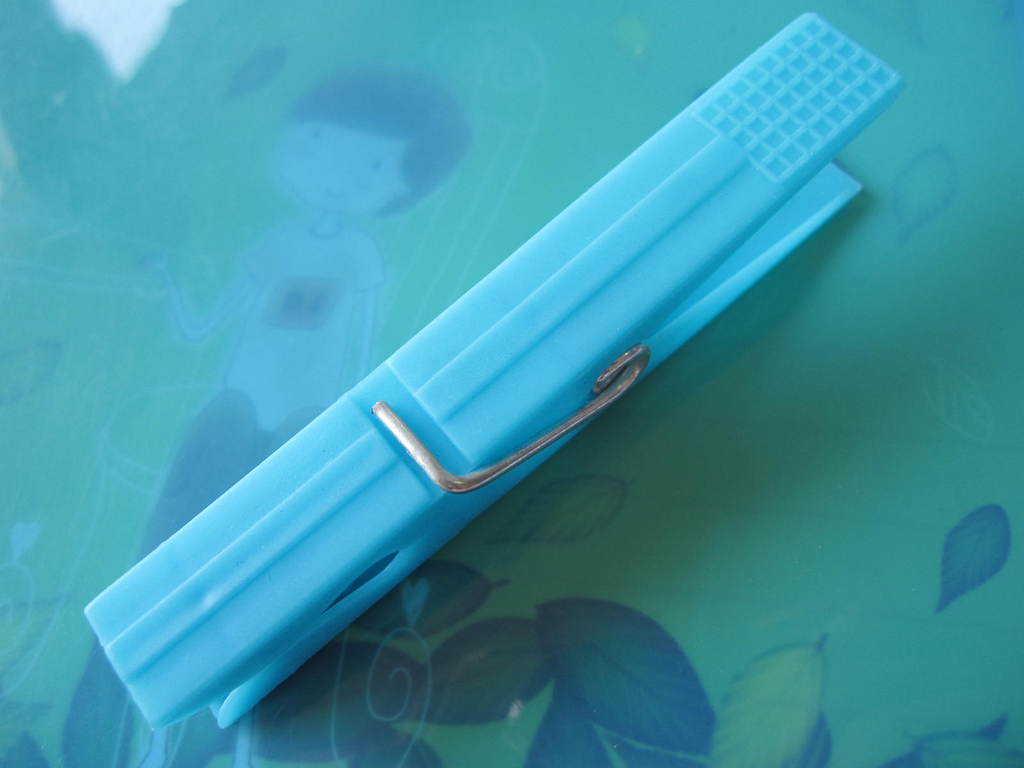 工廠直供 價格最優——臨海市多樂日用品9909塑料衣夾全方位解析